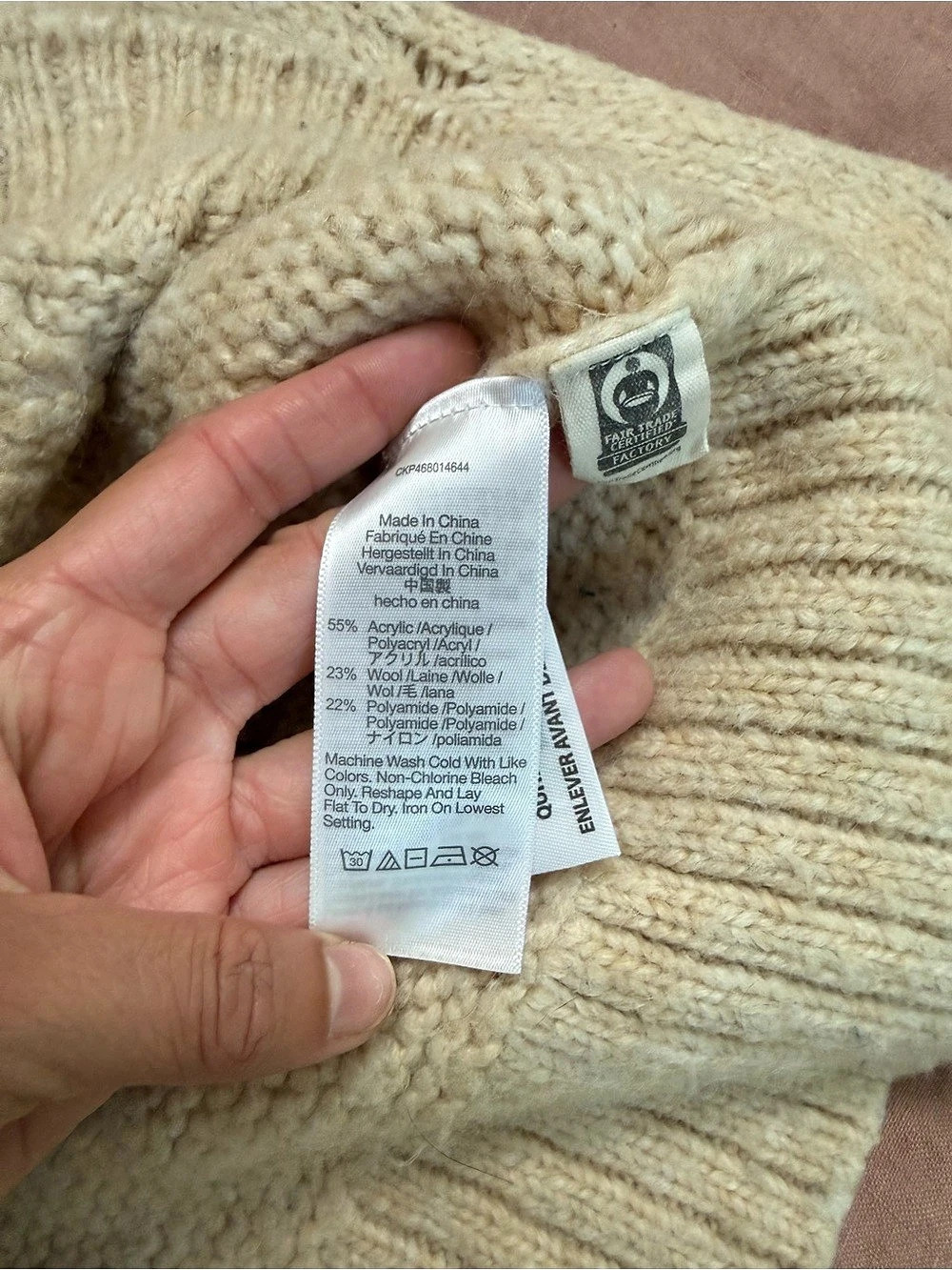Bailey Rose Lobster Sweater Cream & Red Size Small - Picture 4 of 4